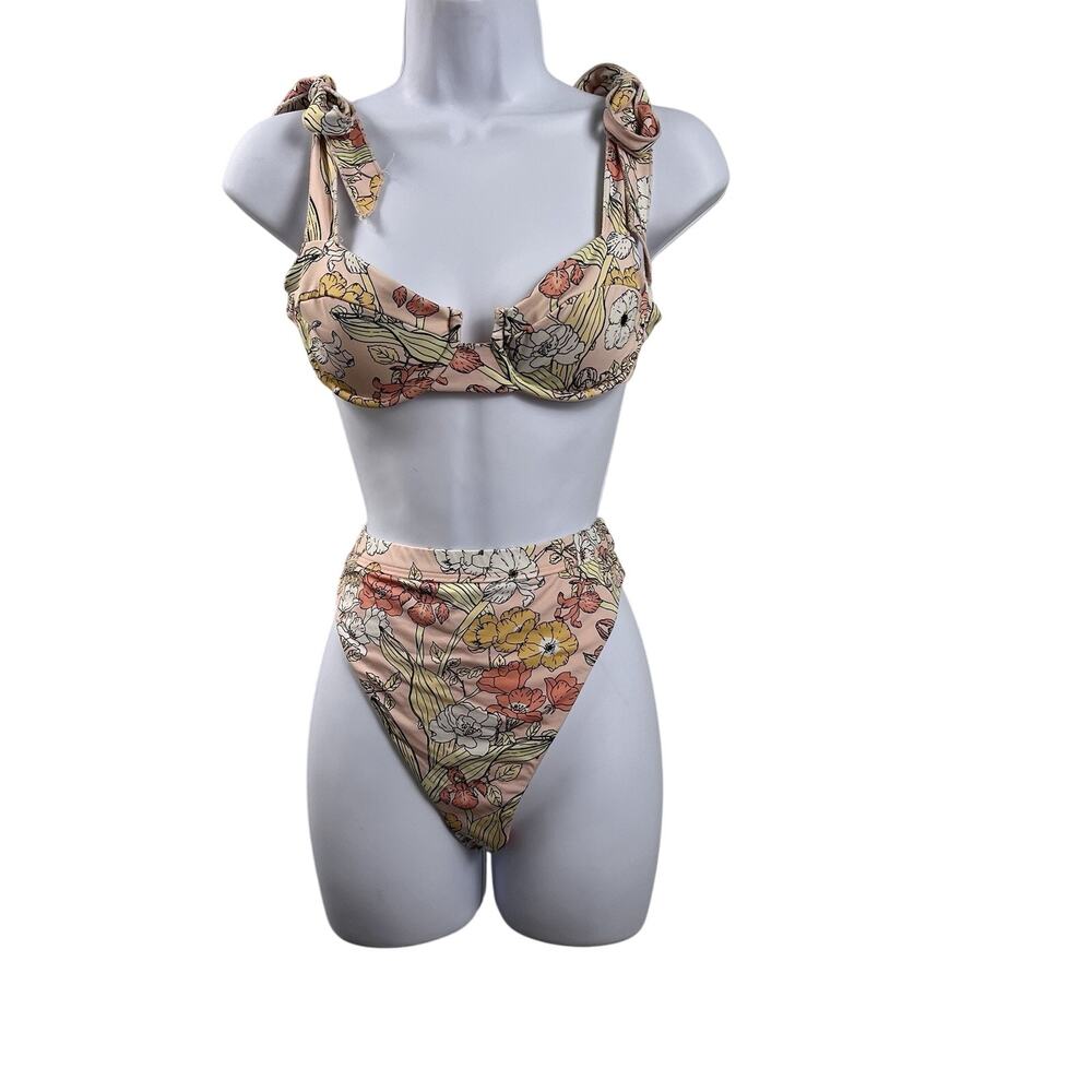 Dippin' Daisy's Bikini Underwire Floral Top S And Floral Bottoms Size Medium